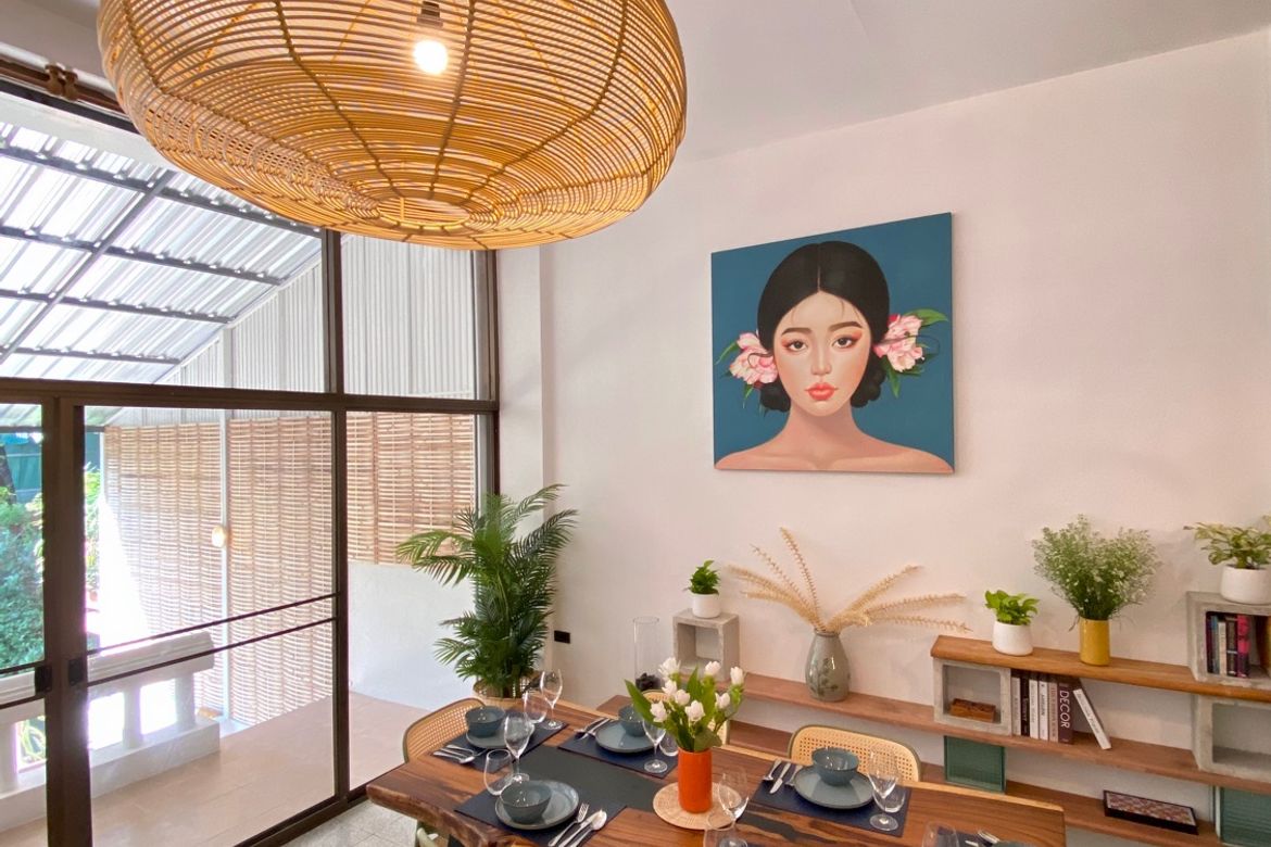 A unique 3 bedrooms townhome for rent daily in Muang Chiang Mai-P-PCCR927