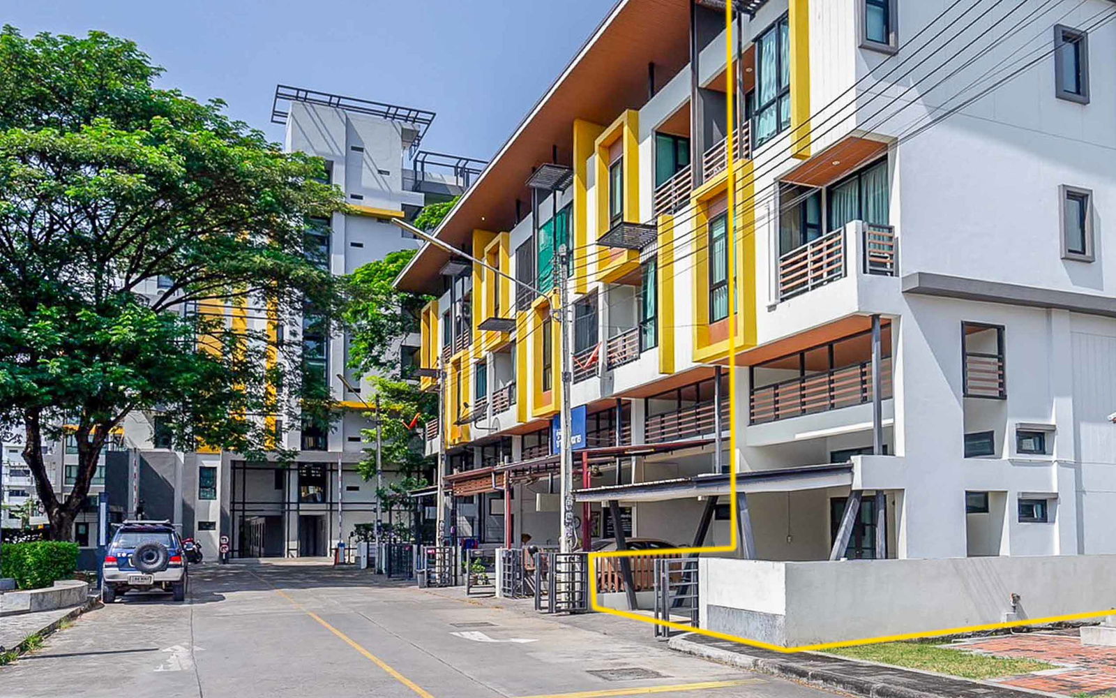 Townhouse For Sale in Mueang Chiang Mai, Chiang Mai, Thailand - ID: PC-MCM013