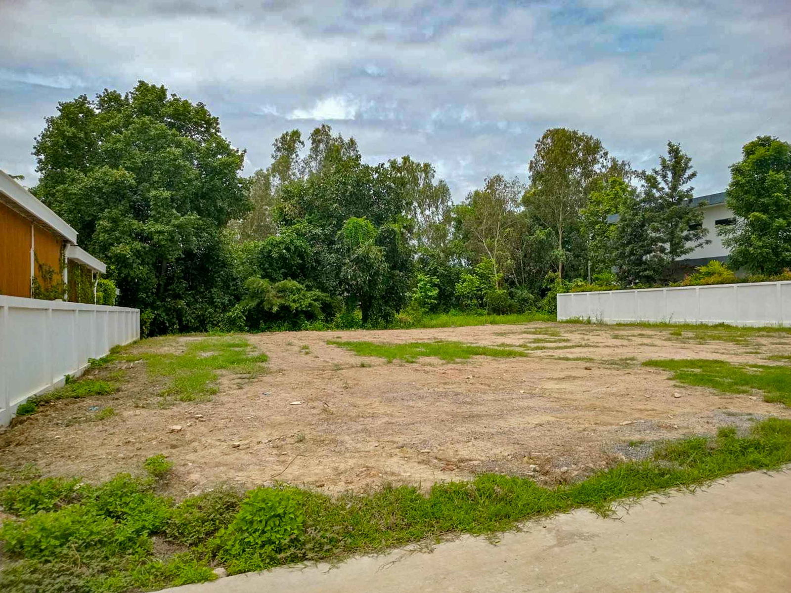 Prime Ready To Build Plot in Nam Phrae, Hang Dong