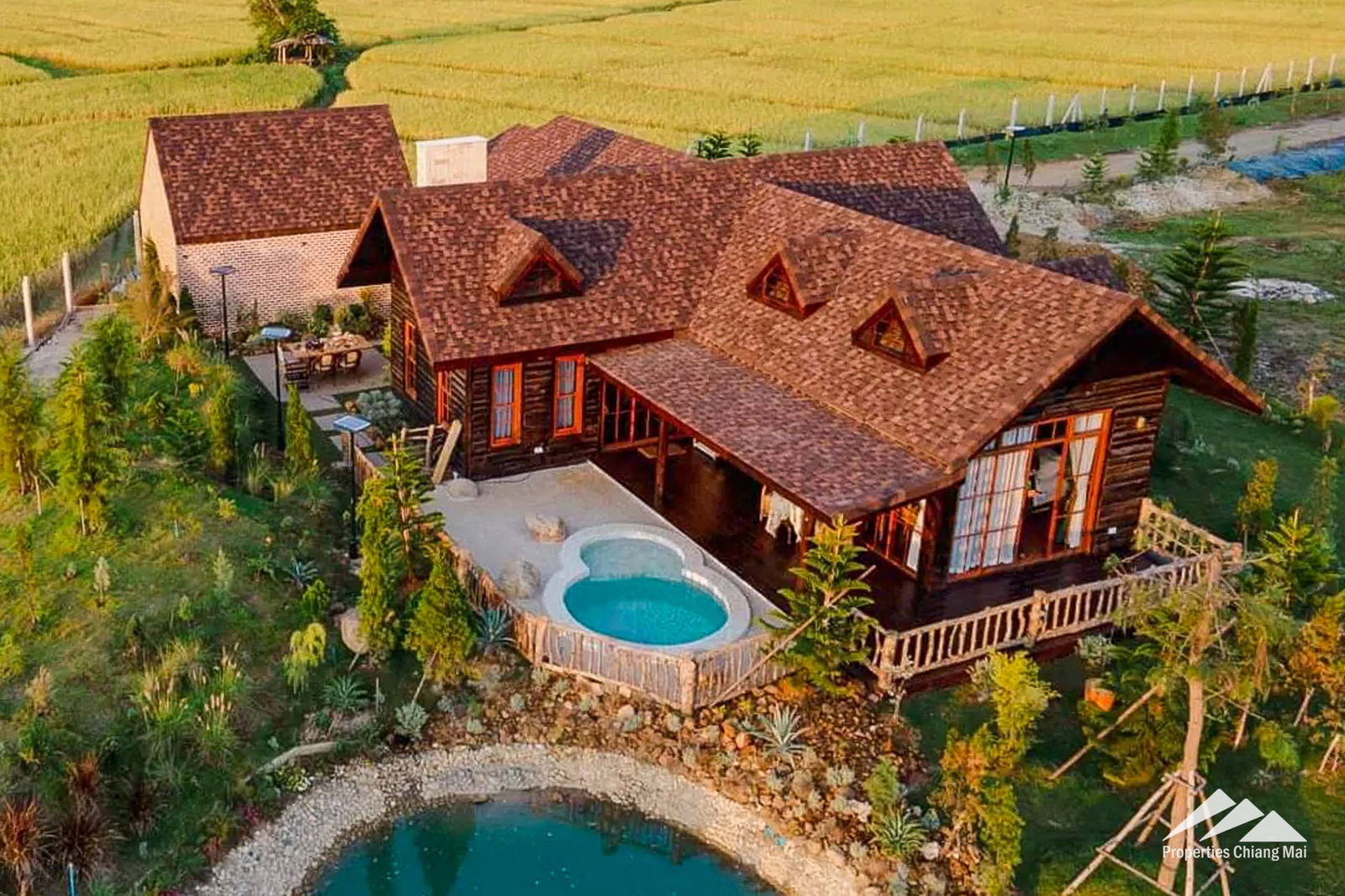 California Style Wooden Cottage Pool Villa In Mae On