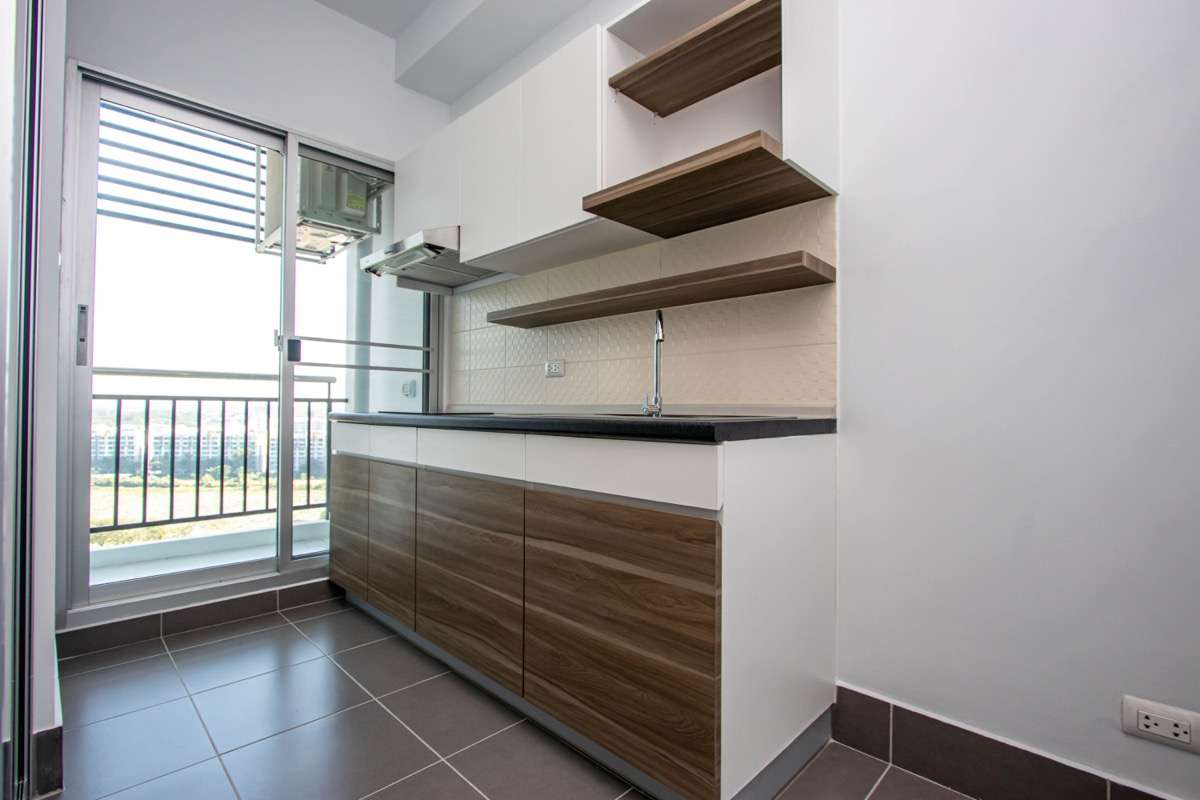 2 Bedroom Condo for Sale : 14th floor Supalai Monte 2