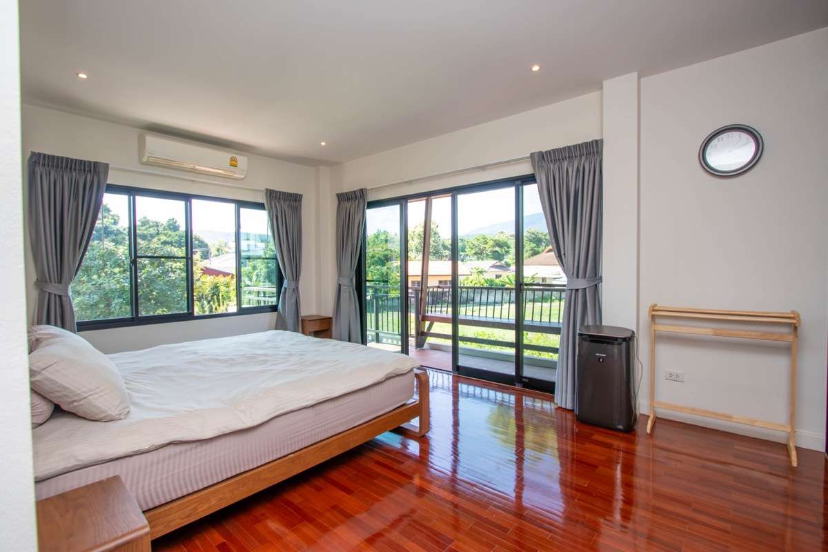 Modern 3-Bedroom House for Sale in Villa Flora, Nong Khwai
