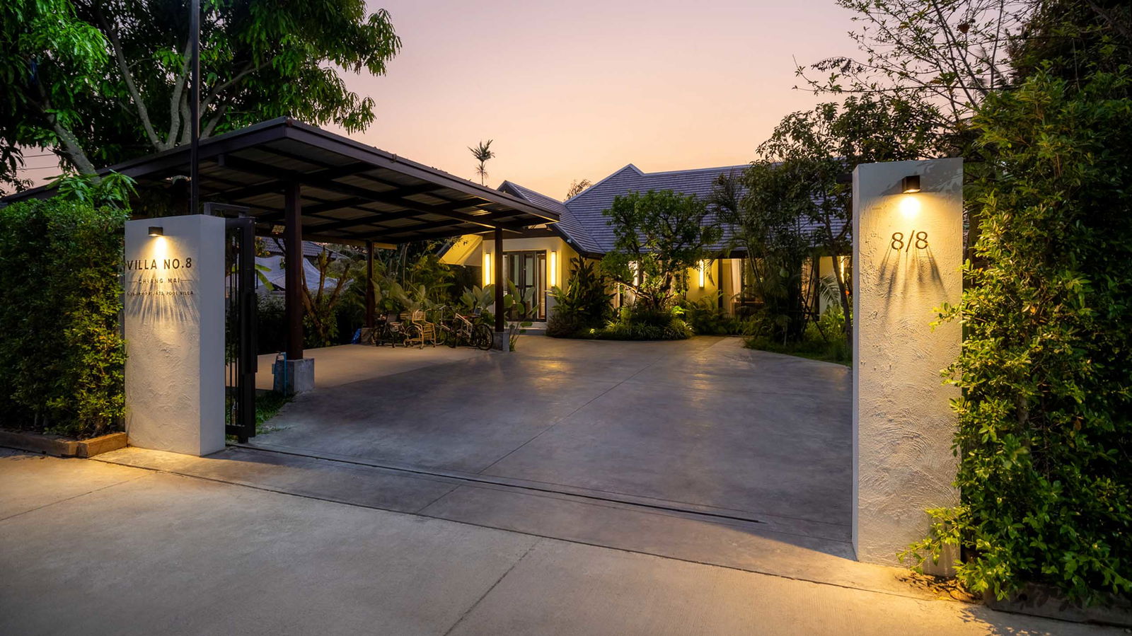 Private Pool Villa In Saraphi