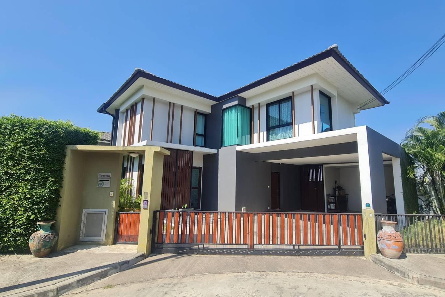 3 Bedroom Pool Villa in San Kamphaeng