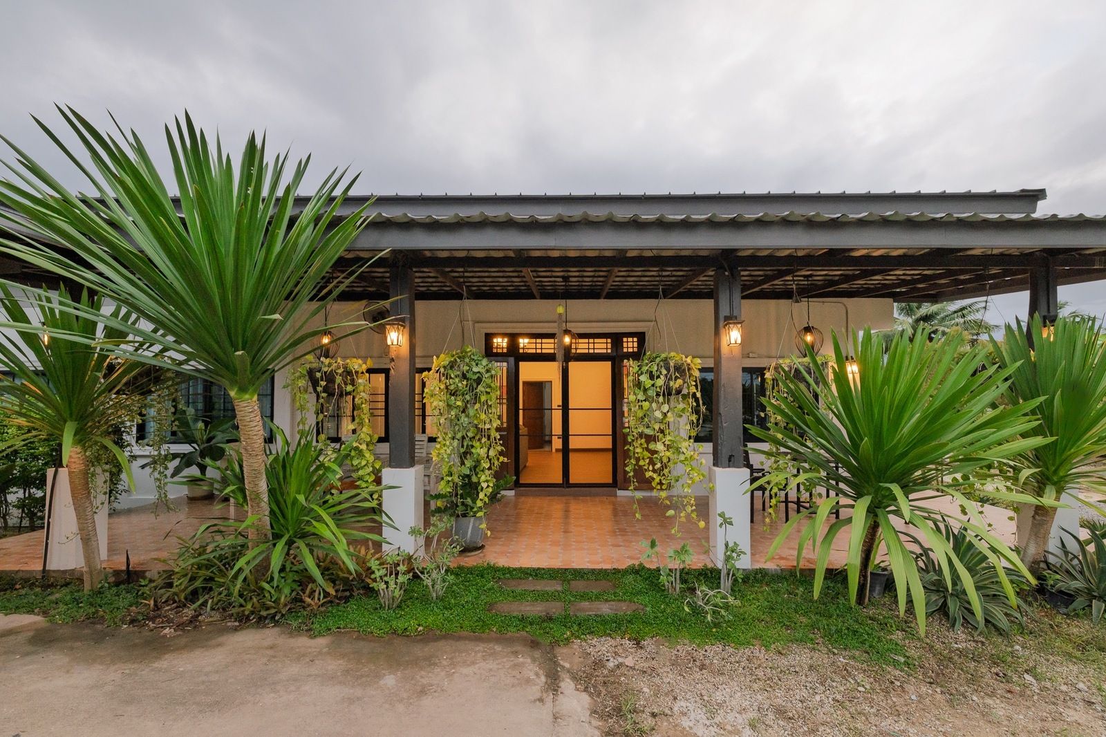 Exquisite Chiang Mai Garden Estate: A Private Escape