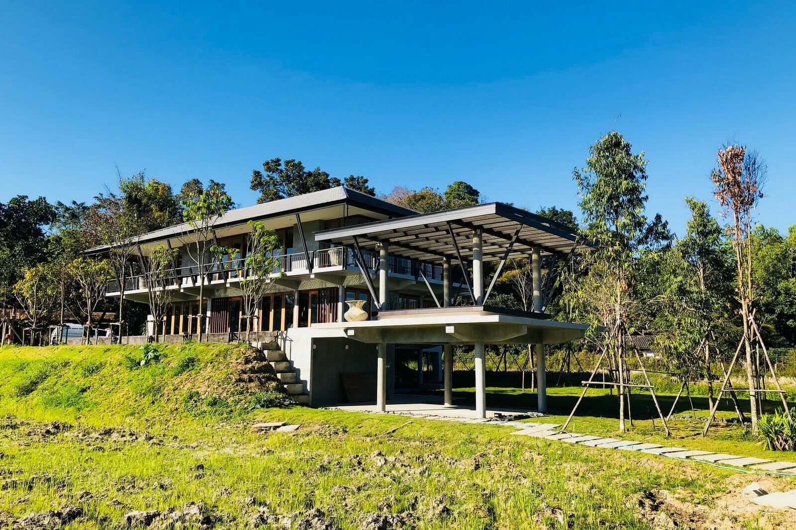2 Bedroom Modern Pool Villa with Views in Mae Rim