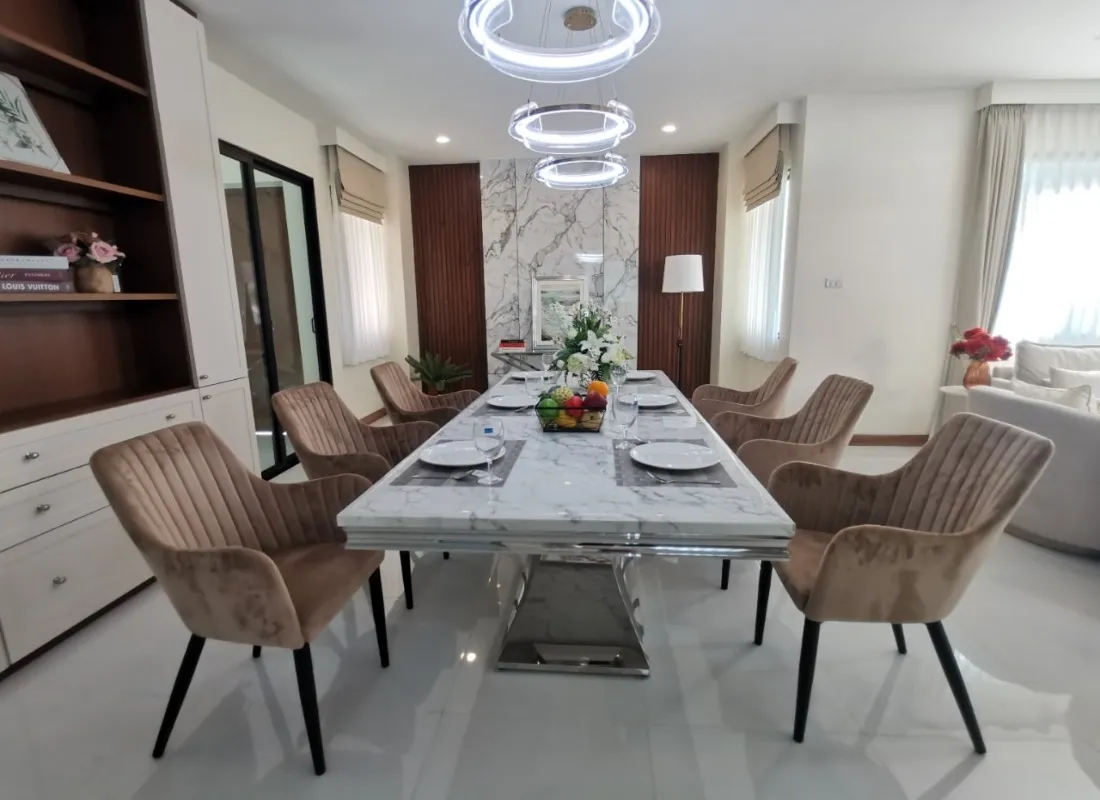 House for Sale in Chiang Mai – Traditional Lanna Style, 5 Bed, 6 Bath 17.6M THB