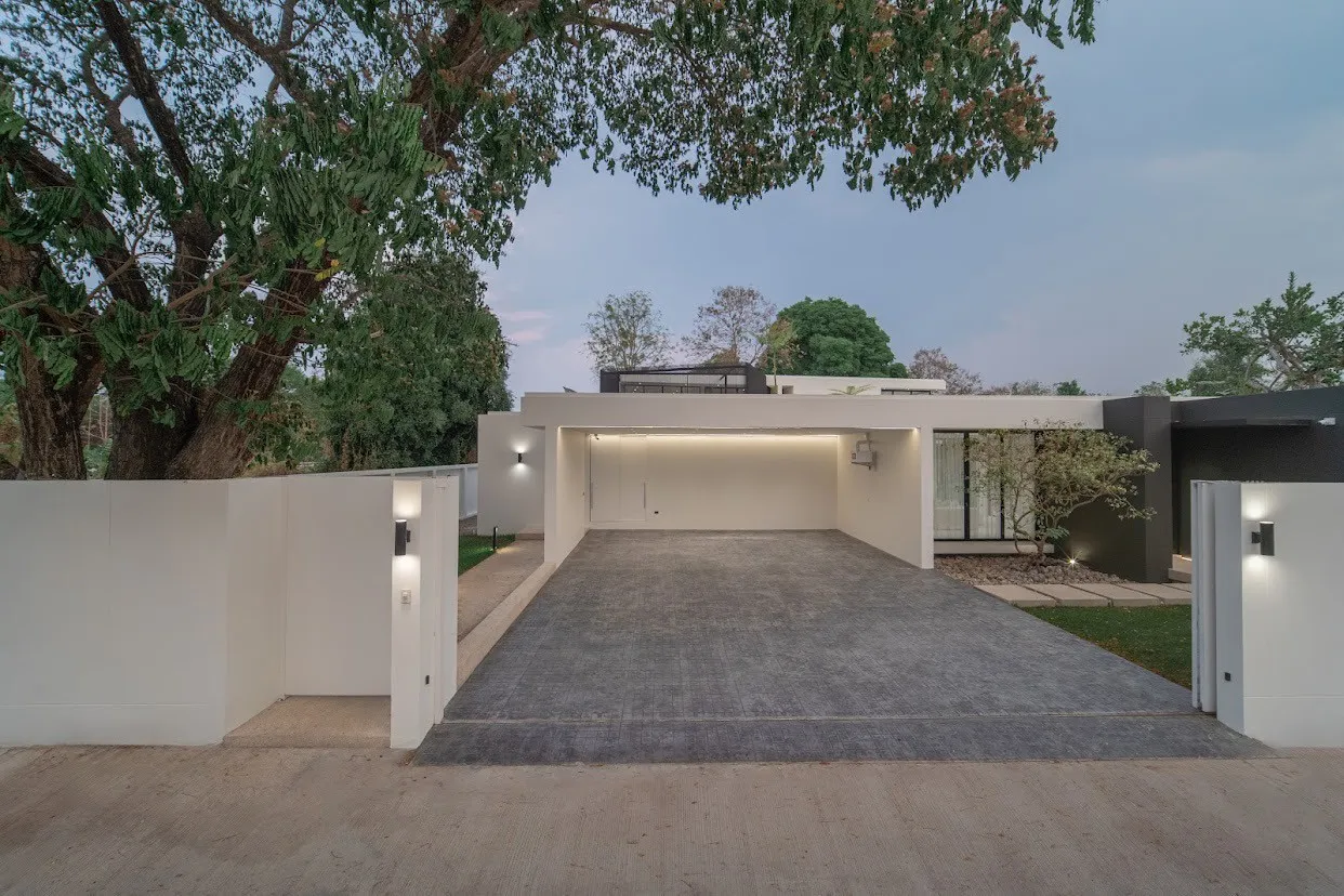 Luxury Pool Villa for Sale Hang Dong Chiang Mai