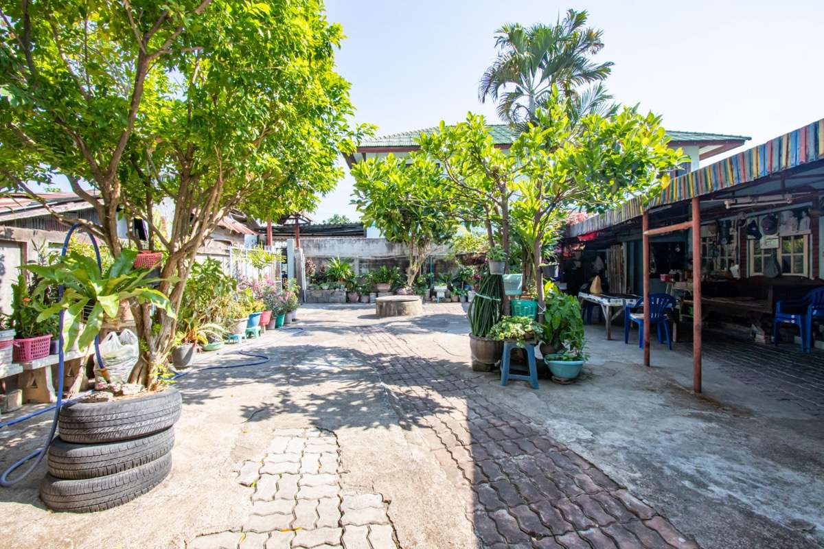 91 sq.wah Prime Land Near Old City Moat