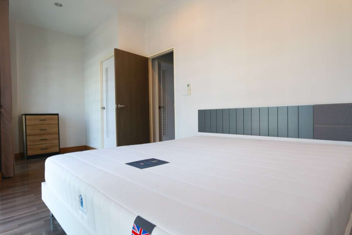 Spacious 4-Bed Family Home in Ornsirin Ville Donchan