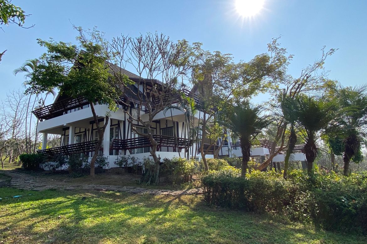 A charming chalet house for sale in Mae Wang, Chiang Mai