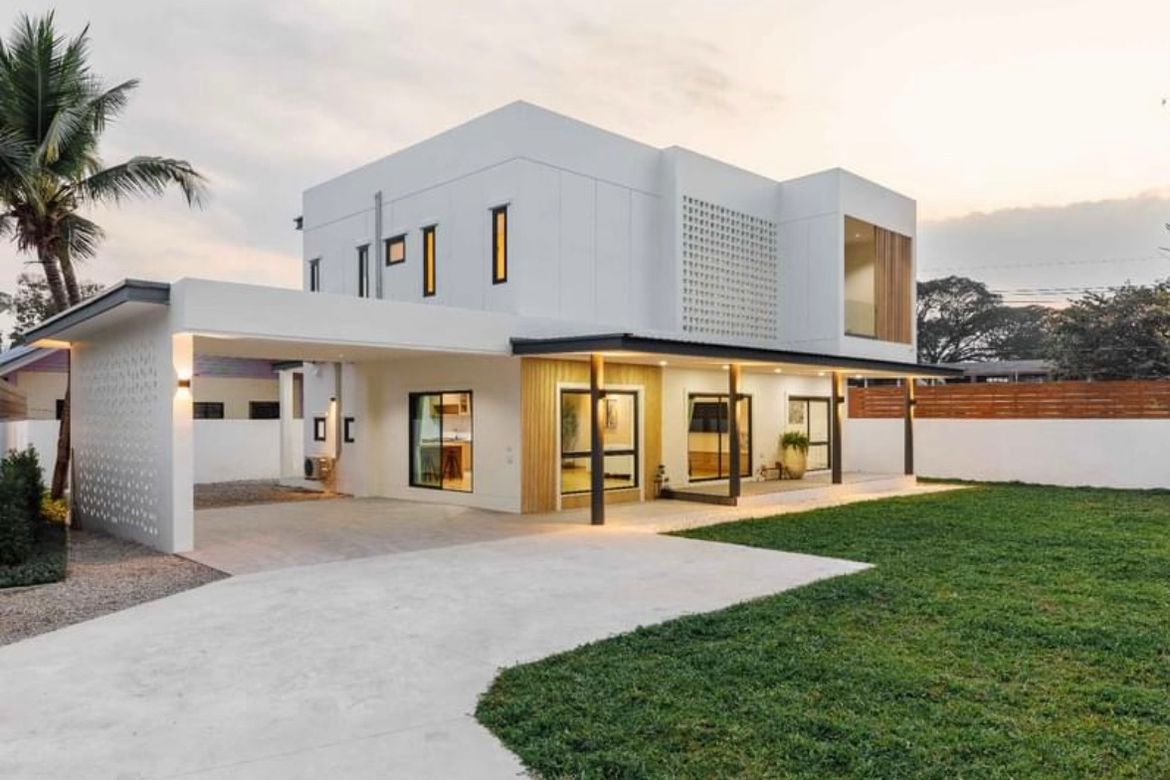 Brand new modern house for sale in Saraphi, Chiang Mai